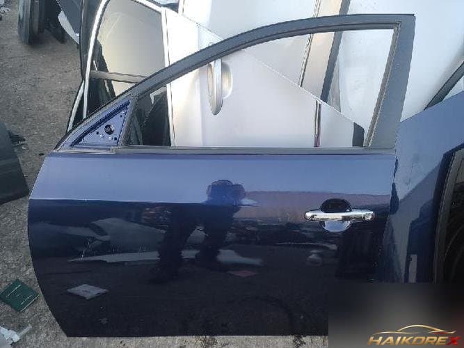 Hyundai Avante 2009 — дверь передняя левая