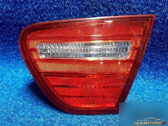 Hyundai Avante 2009 — фонарь задний внутренний правый 1