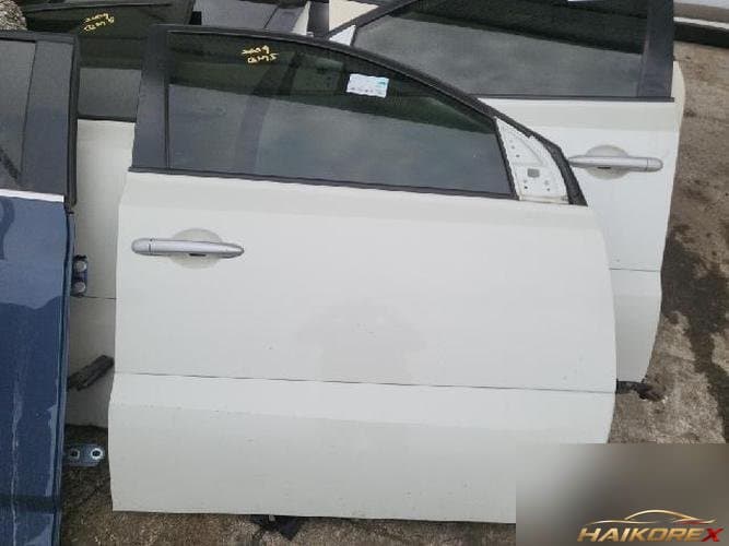 Renault QM5 2009 — дверь передняя правая