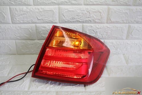 Задний фонарь правый BMW 3 Series F30 электрический 725989407