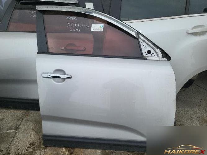 Kia Sorento 2009 — передняя дверь правая