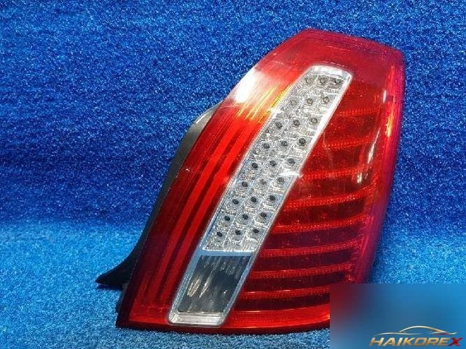 Kia Opirus 2010 — фара задняя правая наружная