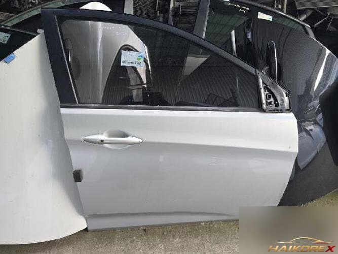 Hyundai Accent 2014 — дверь передняя правая