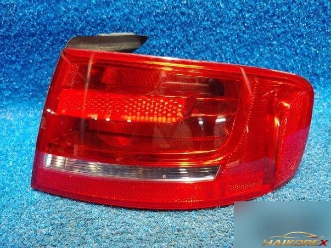 Audi A4 2009 — фара задняя правая наружная