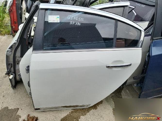 Hyundai Genesis 2009 — дверь задняя левая