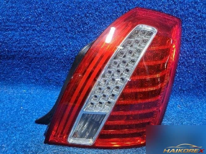 Kia Opirus 2010 — фонарь задний внешний правый