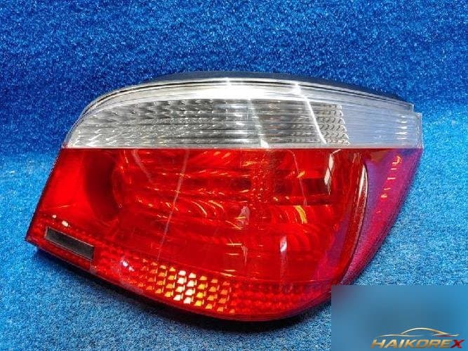 BMW 5 Series 2004 — задний фонарь наружный правый