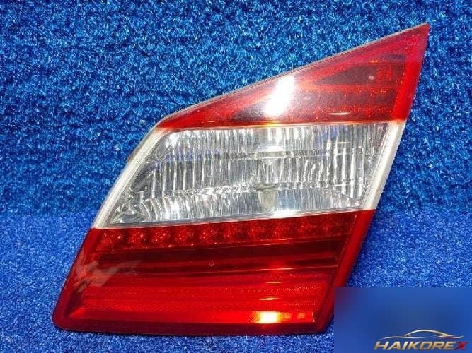 Hyundai Genesis 2012 — задний фонарь внутренний левый 924043M2