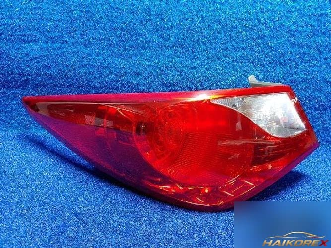 Hyundai Sonata 2010 — фара задняя левая наружная 4