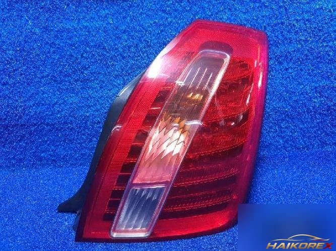 Kia Opirus 2008 — фара задняя правая (внешняя)