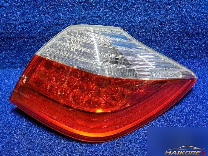 Hyundai Genesis 2009 — фонарь задний правый