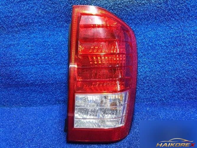 Kia Carnival 2010 — фара задняя правая наружная