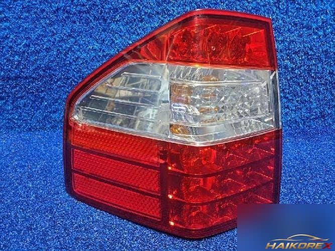 Kia Mohave 2008 — фонарь задний левый наружный 924012J1