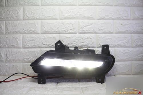 Противотуманная фара правая G4 Rexton Sports 8320236010