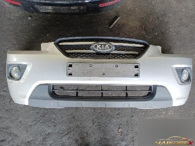 Kia Carens 2009 — бампер передний
