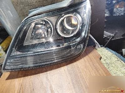 Kia Mohave 2017 — фара передняя