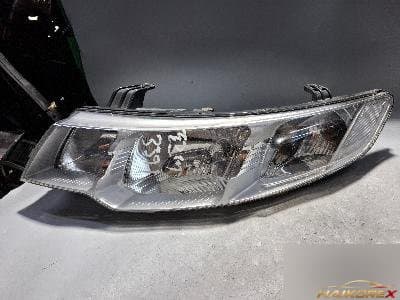 Kia Forte 2010 — фара передняя