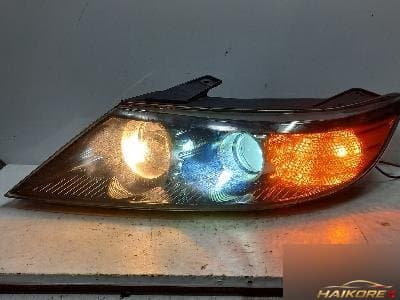 Kia Sorento 2010 — фара передняя