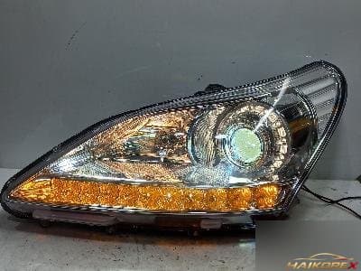 Hyundai Equus 2012 — фара передняя