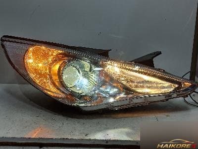 Hyundai Sonata 2012 — фара передняя