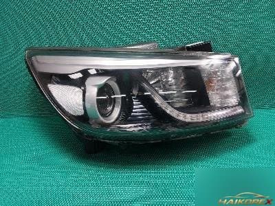 Kia Carnival 2016 — фара передняя