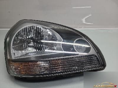 Hyundai Tucson 2008 — фара передняя