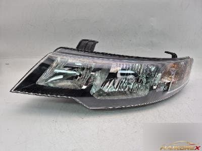 Kia Forte 2010 — фара передняя