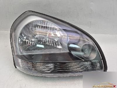 Hyundai Tucson 2007 — фара передняя
