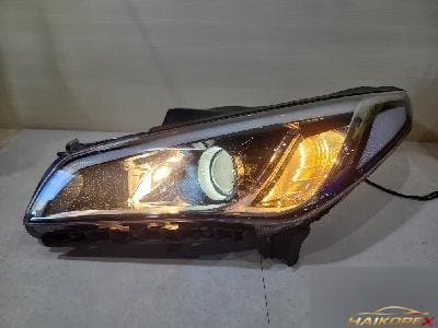 Hyundai Sonata 2015 — фара передняя