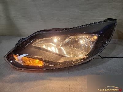 Ford Focus 2015 — фара передняя
