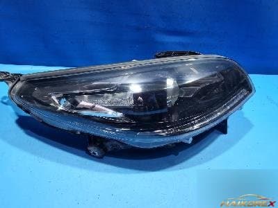 Renault Samsung SM7 2017 — фара передняя