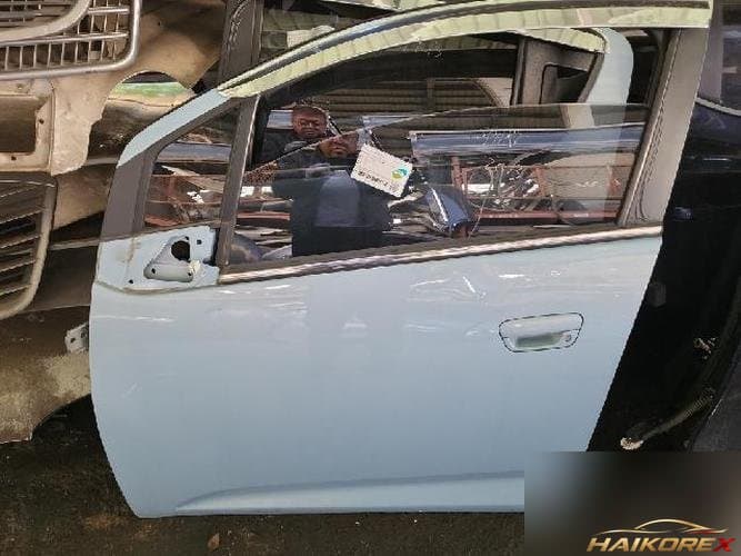 Chevrolet Spark 2013 — передняя левая дверь