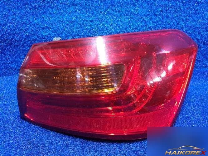 Kia K7 2011 — стоп-сигнал правый наружный 92402 3R000