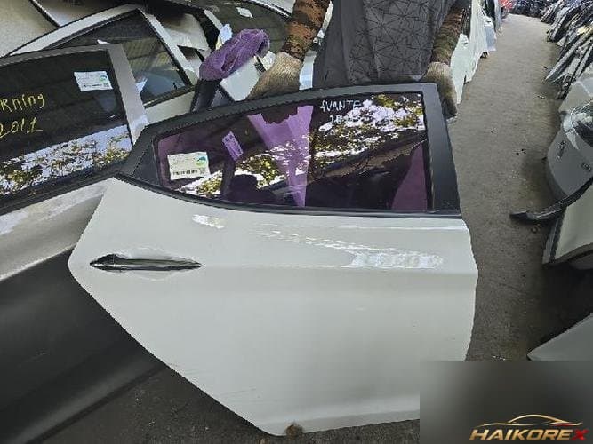Hyundai Avante 2011 — дверь задняя правая
