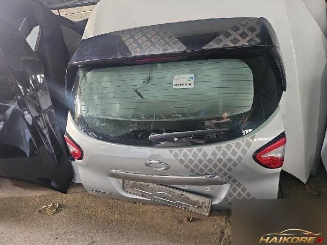 Renault QM3 2014 — крышка багажника