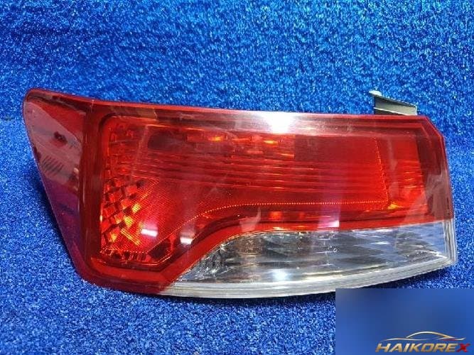 Kia Forte 2010 — задний фонарь левый наружный 1
