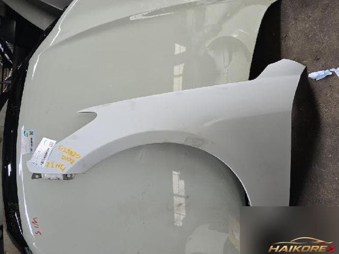 Hyundai Genesis 2010 — крыло левое
