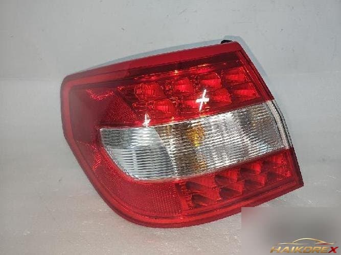 Ford MKZ 2008 — задний фонарь левый наружный