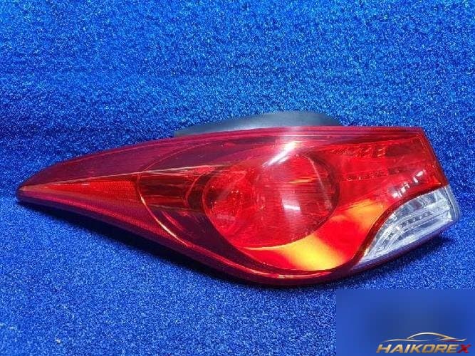 Hyundai Avante 2012 — фонарь задний левый наружный