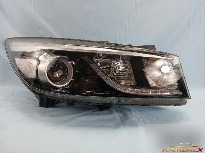 Kia Carnival 2016 — фара правая (HID)
