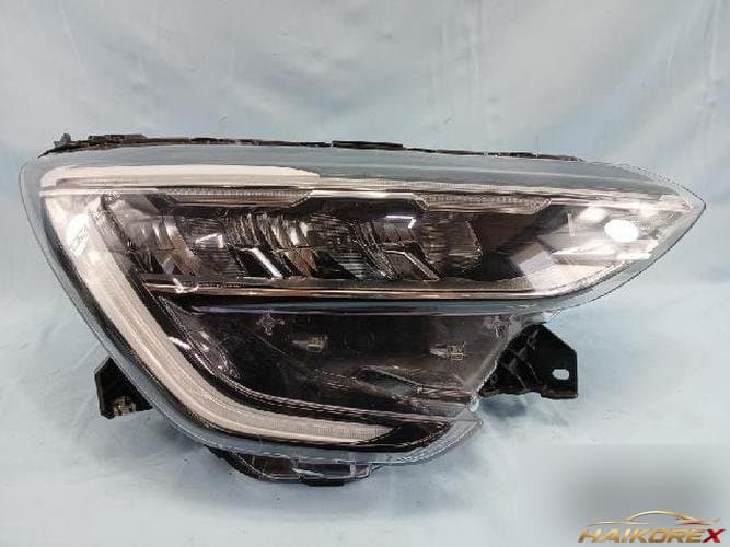 Renault XM3 2022 — фара головного света правая (LED)