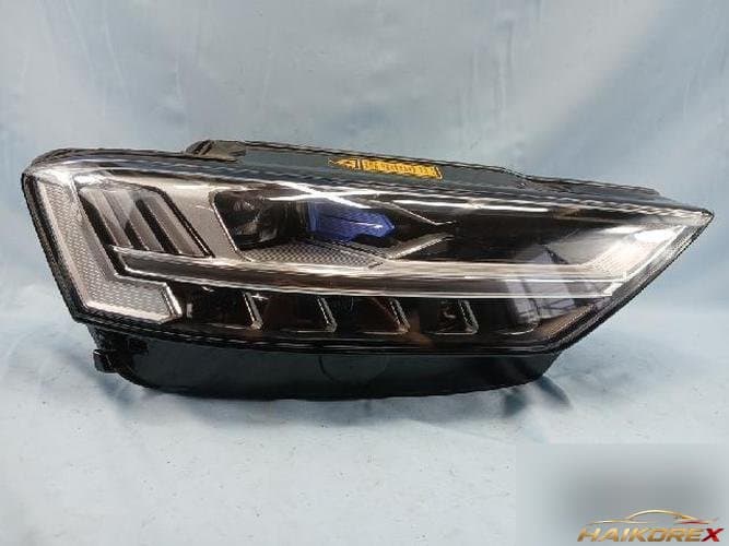 Audi A8 2020 — фара правая
