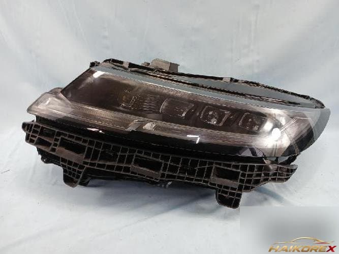 Land Rover Range Rover 2023 — фара левая