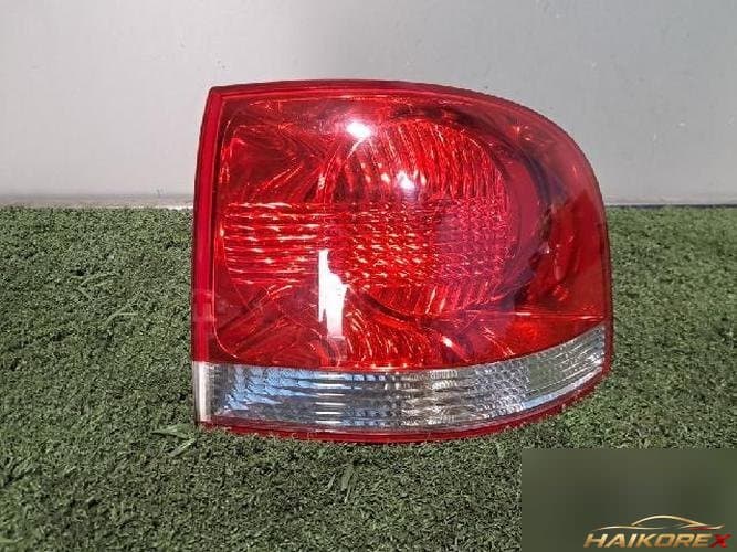 Volkswagen Touareg 2006 — задний фонарь правый