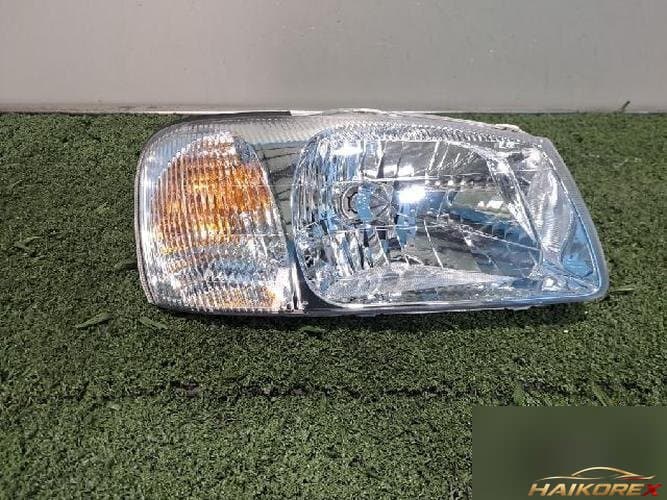Hyundai Verna 2001 — фара правая (галогенная)
