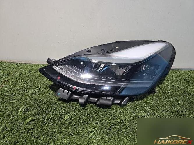 Tesla Model 3 2022 — фара головного света левая (водительская сторона) 151495200C