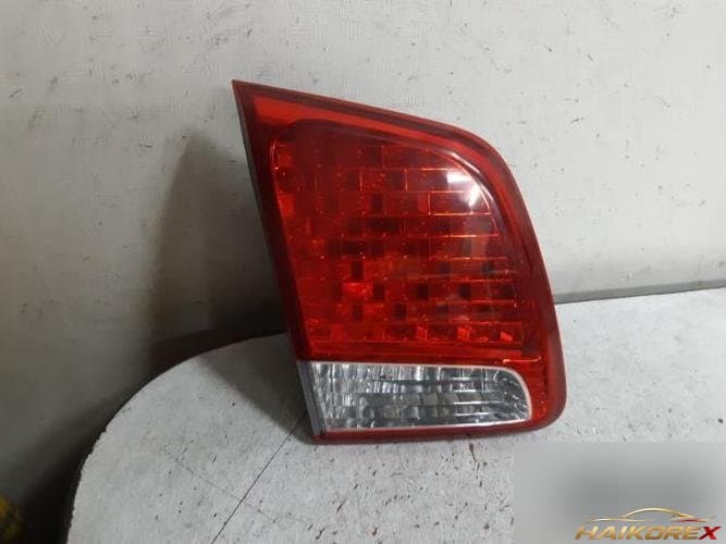 Kia Sorento 2010 — задний фонарь внутренний левый 924052P000