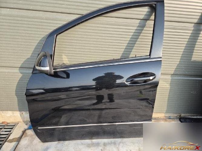 Mercedes-Benz B-Class 2009 — дверь передняя левая