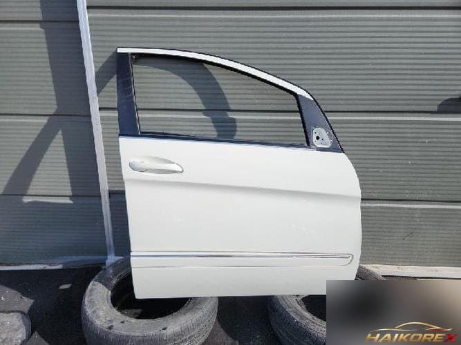 Mercedes-Benz B-класс 2011 — передняя дверь правая