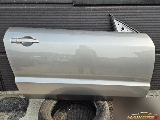 Ford Mustang 2008 — дверь передняя правая